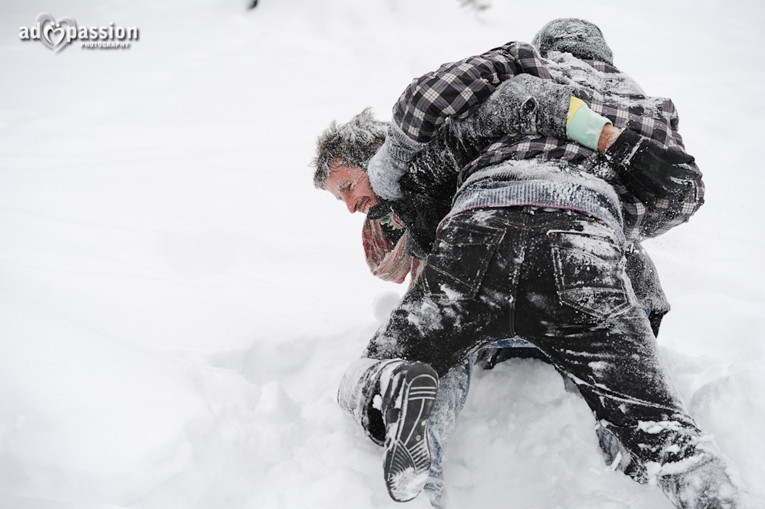 AD Passion Photography | ad-passion.com_fotograf_nunta_profesionist_timisoara_sedinta_foto_amicus_la_sanius_enjoying_winter_035 | Adelin, Dida, fotograf profesionist, fotograf de nunta, fotografie de nunta, fotograf Timisoara, fotograf Craiova, fotograf Bucuresti, fotograf Arad, nunta Timisoara, nunta Arad, nunta Bucuresti, nunta Craiova 